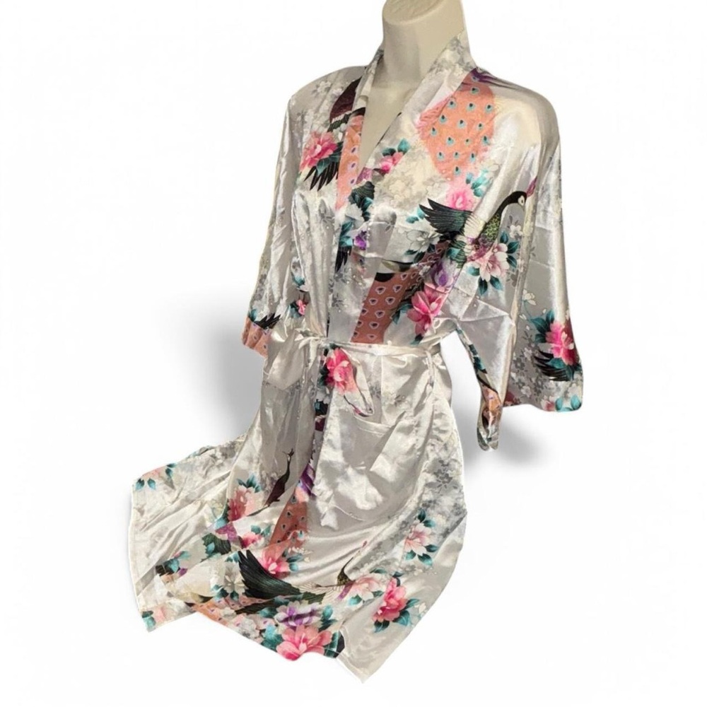 OLD SHANGHAi Short Robe Kimono White Peacock & Blossom One Size